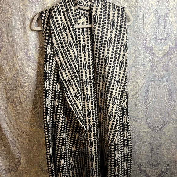 Moth Jackets & Blazers - Anthropologie Moth sleeveless sweater